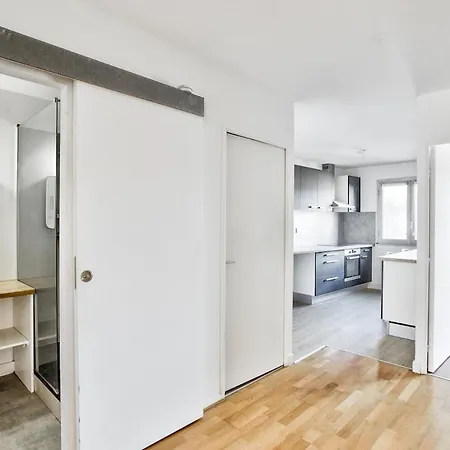 Appartement Spacieux Vue Montmartre Parijs